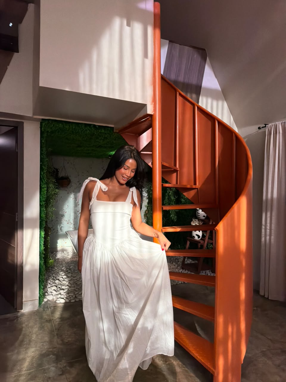 WHITE DRESS